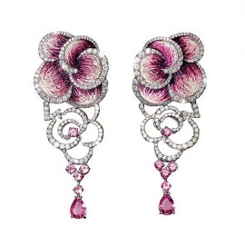 Rose carpet earrings